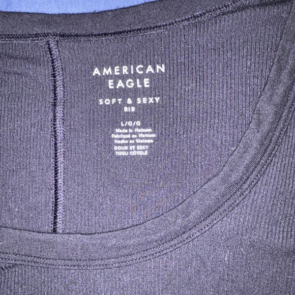 Tops - Picture 7 of 8